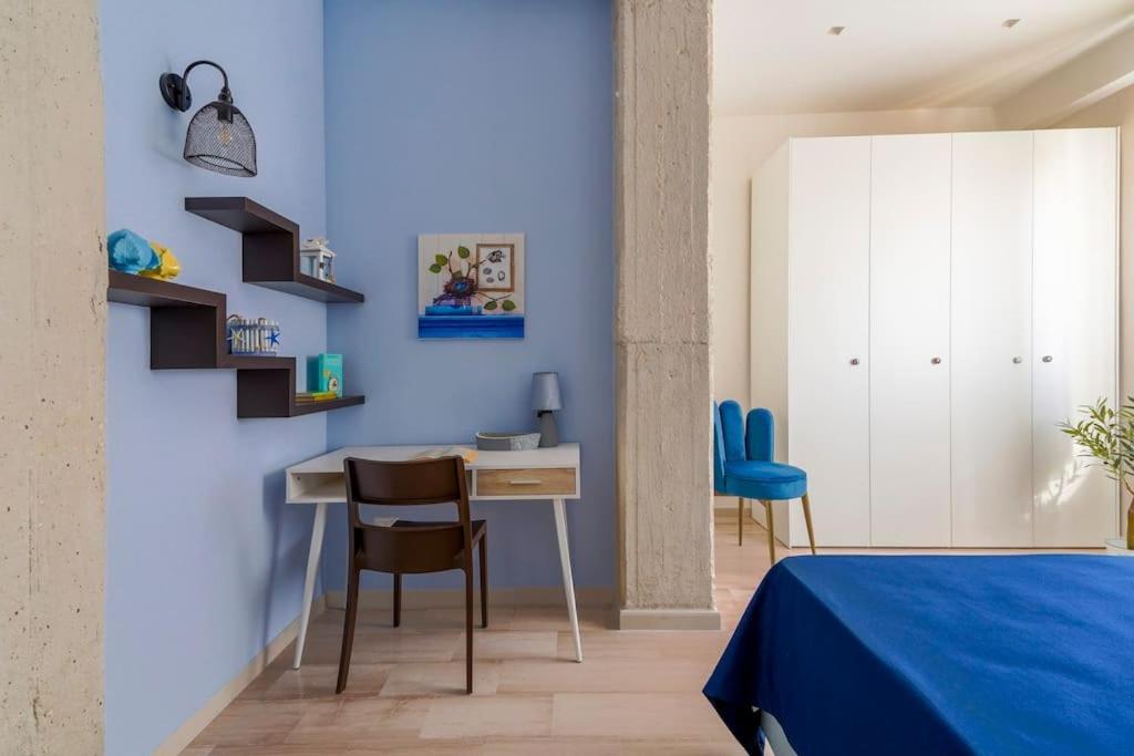 Mediterranea Apartment- Central Station - Free Wifi&Netflix Бари Екстериор снимка