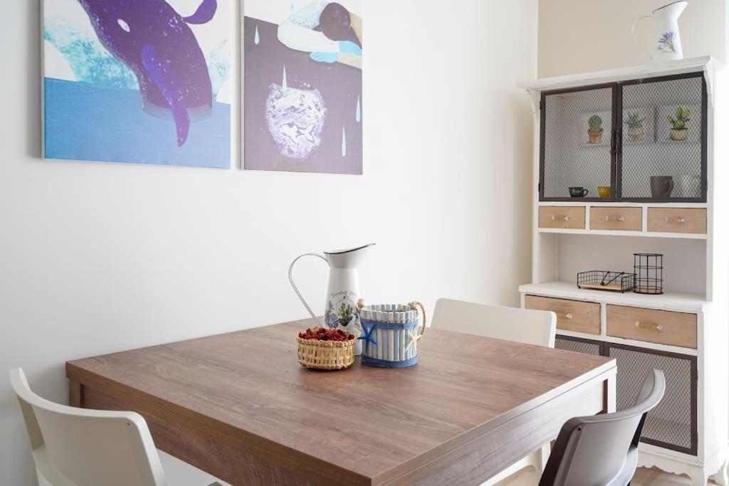 Mediterranea Apartment- Central Station - Free Wifi&Netflix Бари Екстериор снимка