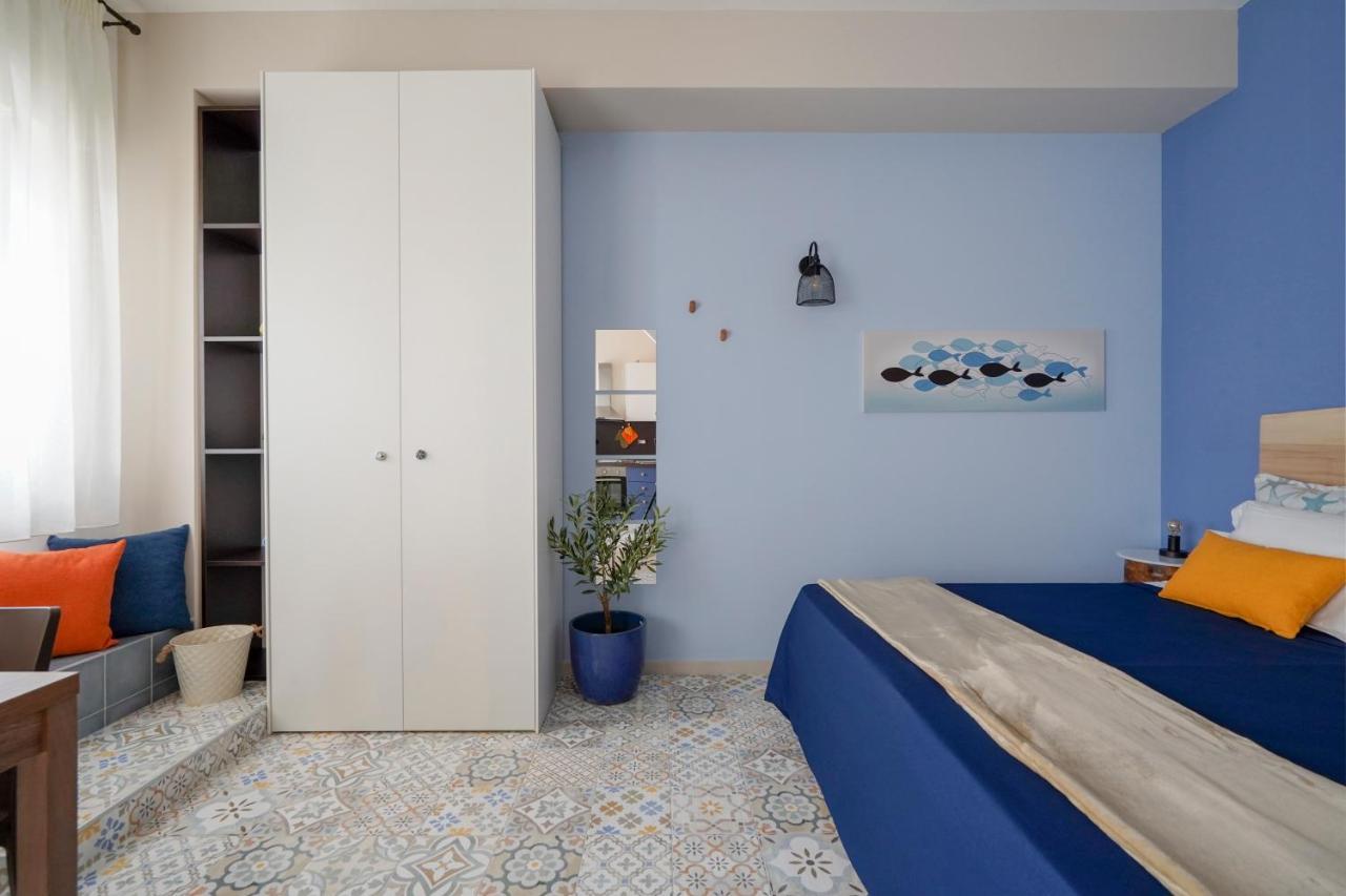 Mediterranea Apartment- Central Station - Free Wifi&Netflix Бари Екстериор снимка