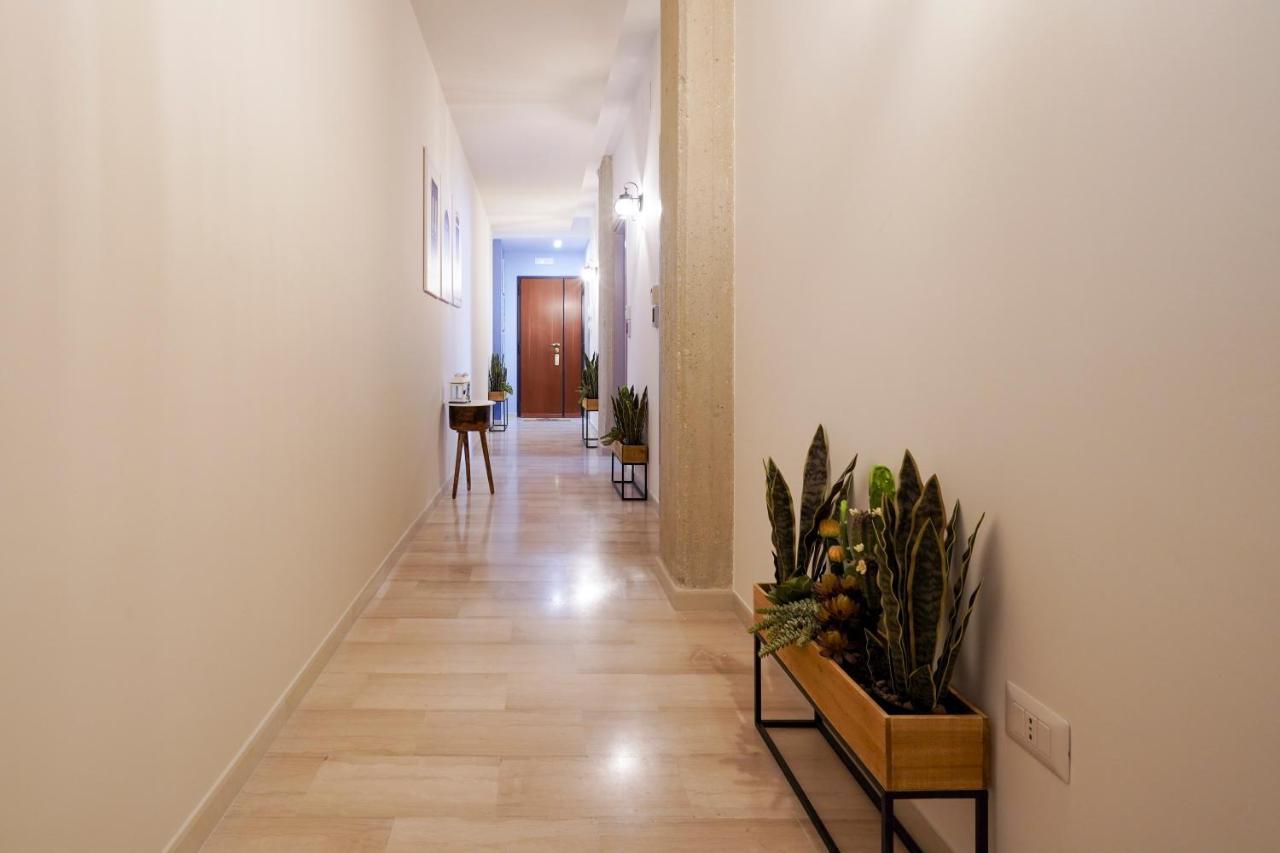 Mediterranea Apartment- Central Station - Free Wifi&Netflix Бари Стая снимка