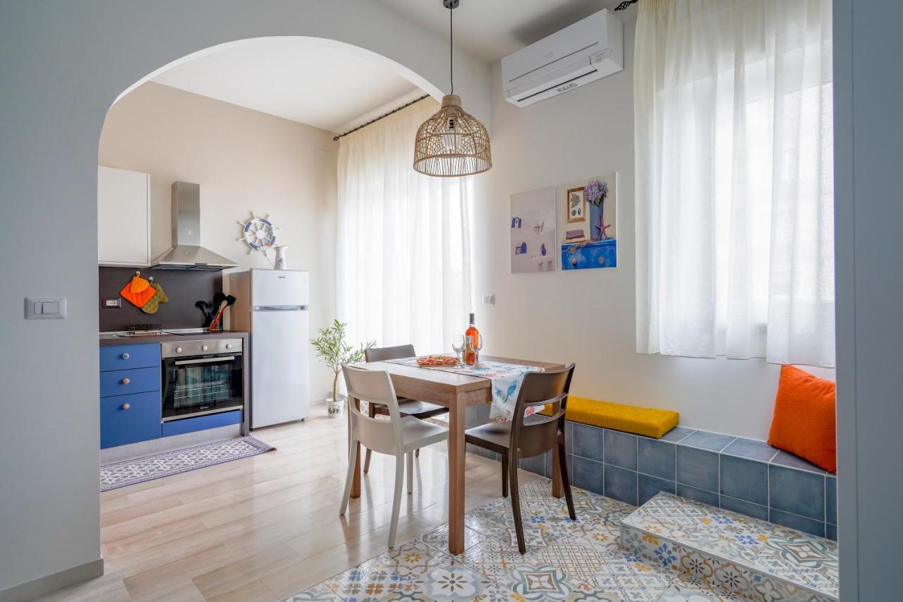 Mediterranea Apartment- Central Station - Free Wifi&Netflix Бари Екстериор снимка