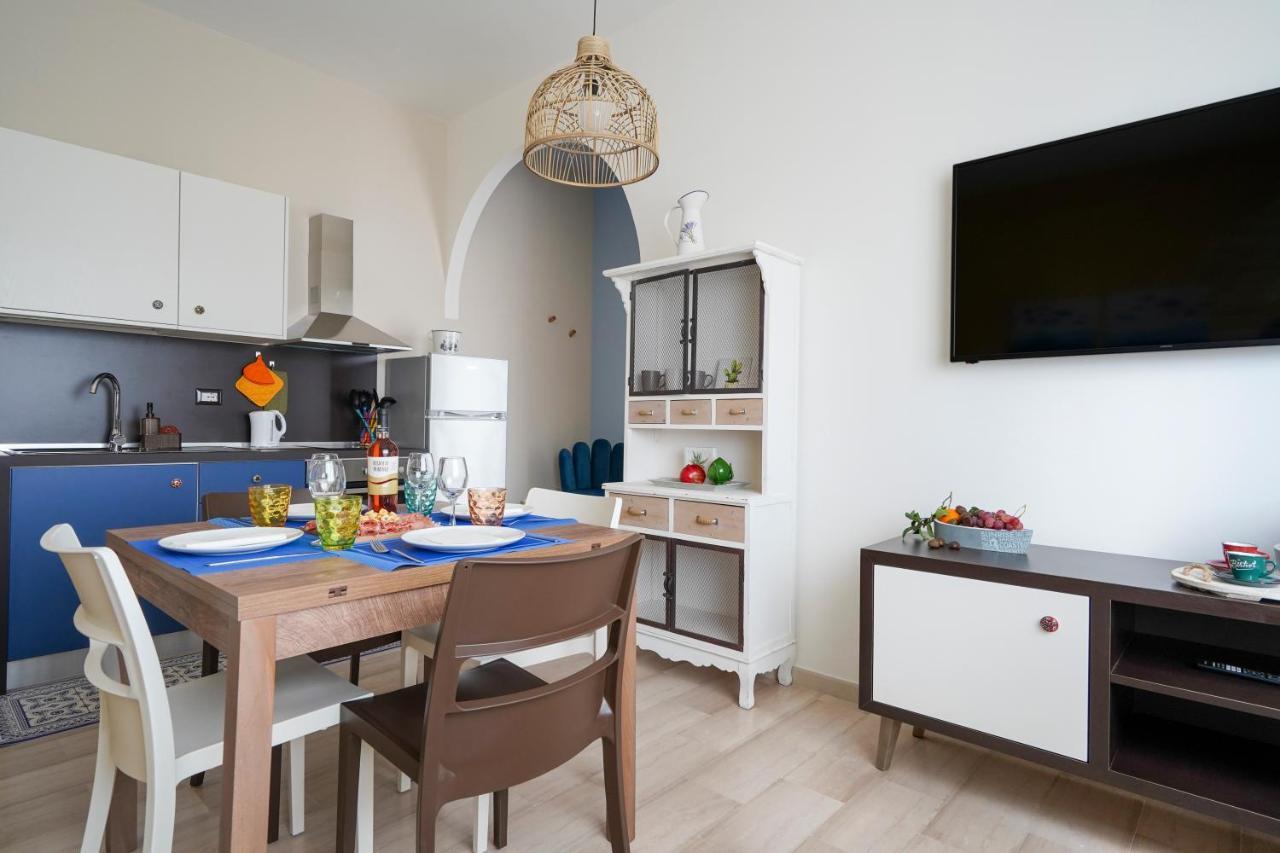 Mediterranea Apartment- Central Station - Free Wifi&Netflix Бари Екстериор снимка