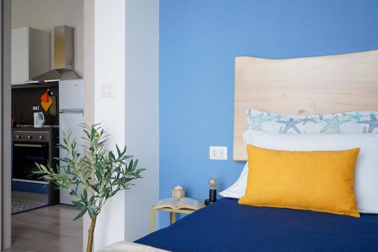 Mediterranea Apartment- Central Station - Free Wifi&Netflix Бари Екстериор снимка