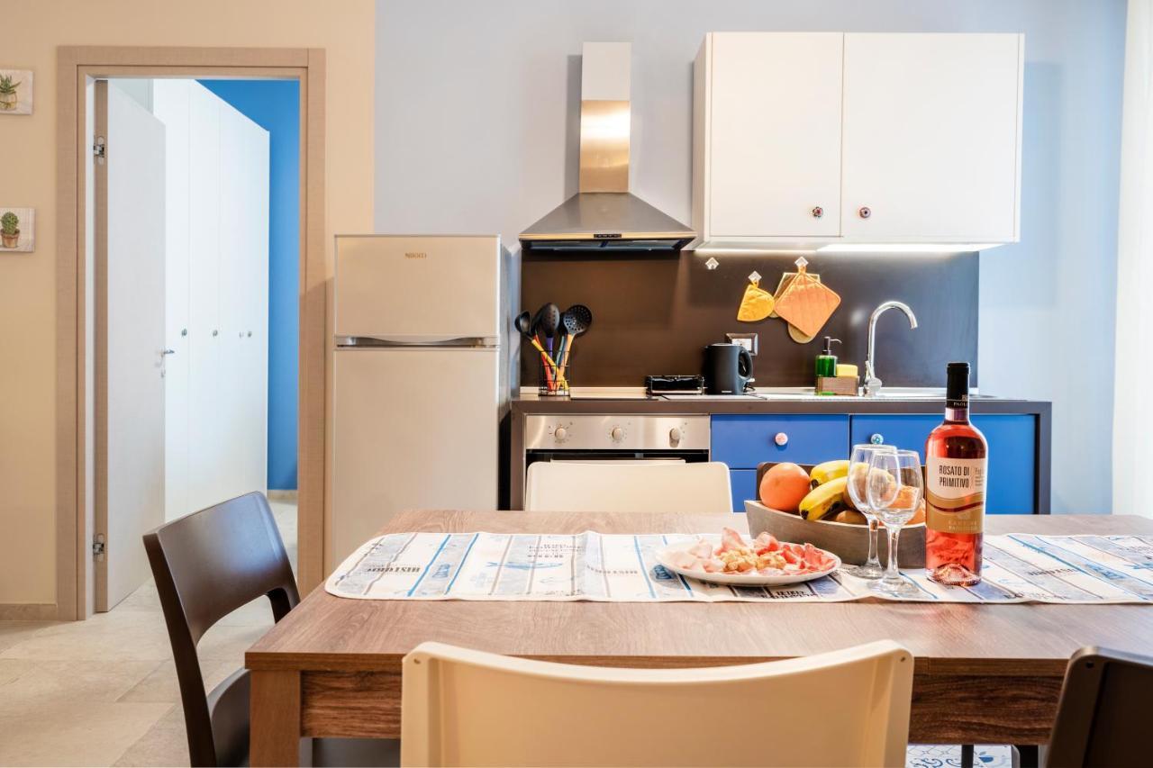 Mediterranea Apartment- Central Station - Free Wifi&Netflix Бари Екстериор снимка