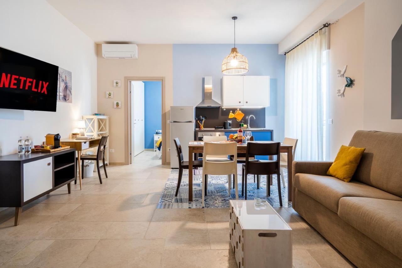 Mediterranea Apartment- Central Station - Free Wifi&Netflix Бари Екстериор снимка
